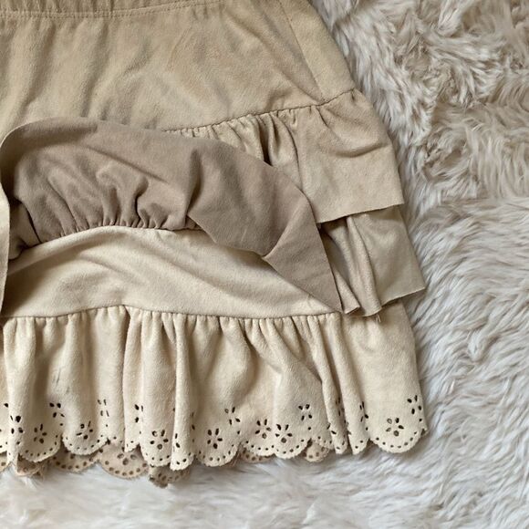 Your Basic Look Suede Pleated Tiered Eyelet Mini Skirt Size Small - Picture 6 of 10